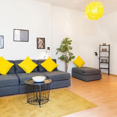 Amazing Apartment 1Br For 7 @Mauerpark Pberg Berlino Esterno foto