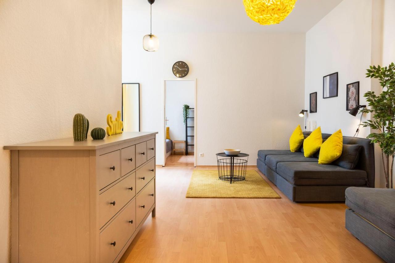 Amazing Apartment 1Br For 7 @Mauerpark Pberg Berlino Esterno foto