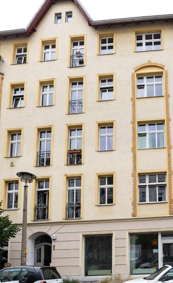 Amazing Apartment 1Br For 7 @Mauerpark Pberg Berlino Esterno foto